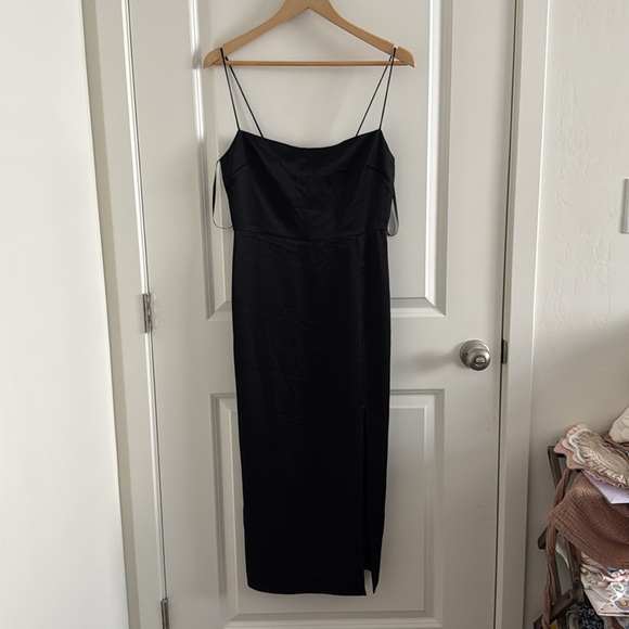 Babaton Dresses & Skirts - Aritzia Ten By Babaton Dress - Black (6)